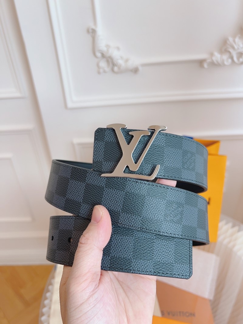 l0vis Vvtt0n belts